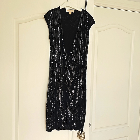 Michael Kors Wrap Dress - Picture 3 of 5